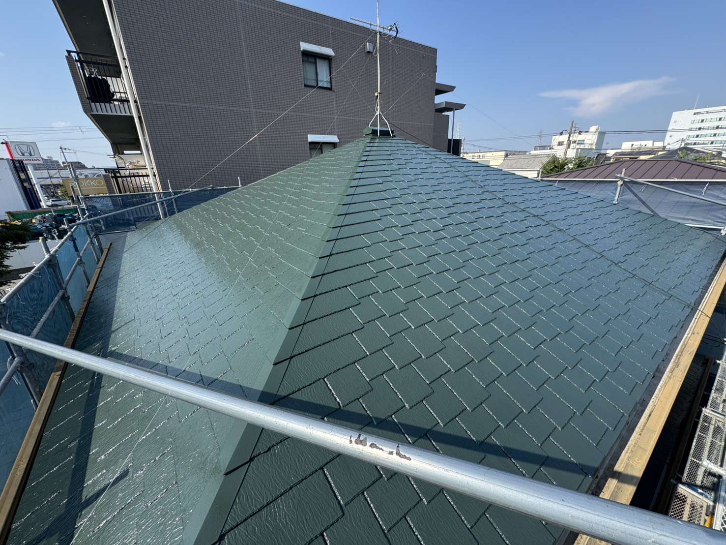 施工後のスレート屋根