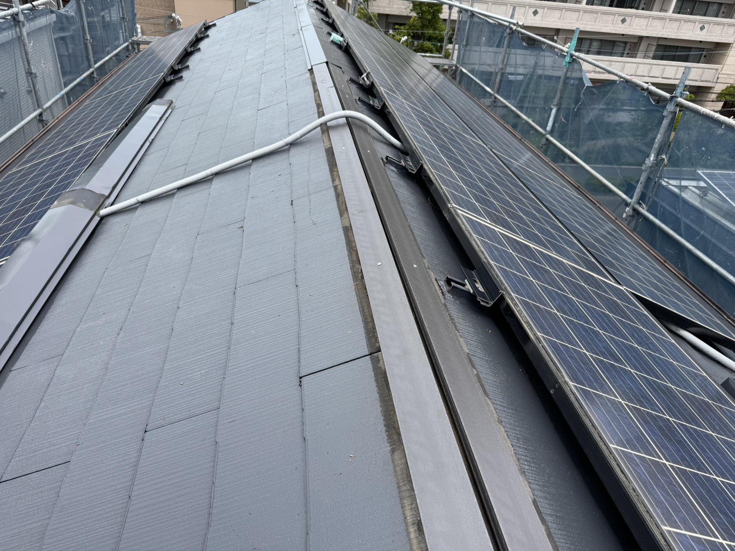 施工後の棟板金と貫板